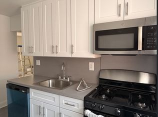 61-35 224th St #2, Oakland Gardens, NY 11364