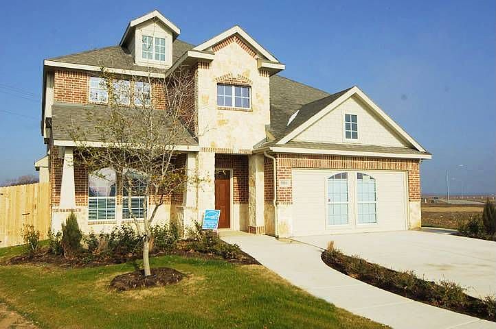 Stunning home - previous the builders model home - now this decked out house c