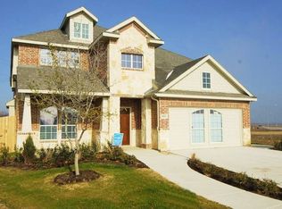 5800 Grenada Ct, Fort Worth, TX 76119