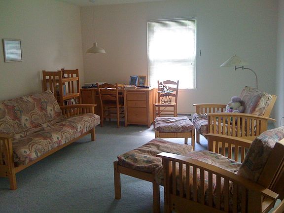 2nd image of 423 Maxine Dr