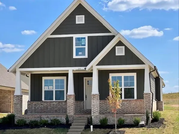 140 Live Oak Cv, Oakland, TN 38060