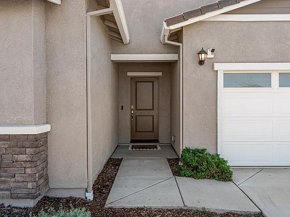 5th image of 1745 Orchid Avenue