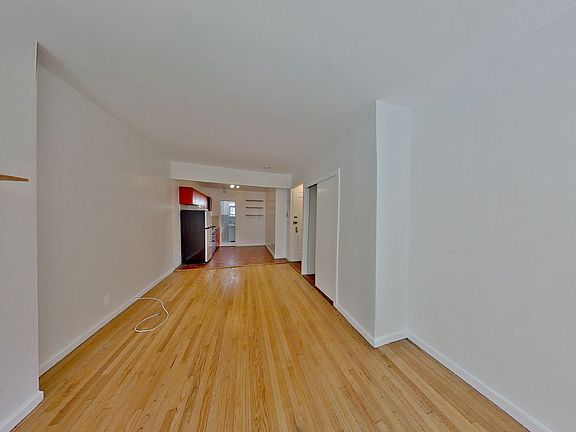 5th image of 401 E 62nd St APT 3C