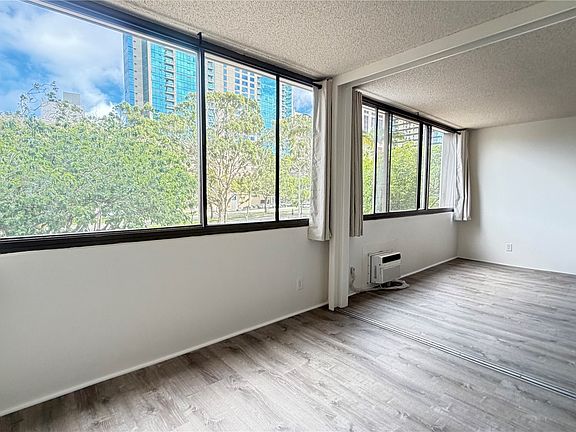 2nd image of 55 S Kukui St APT D208