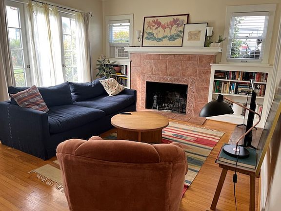 3rd image of 1624 Garden St #3-A