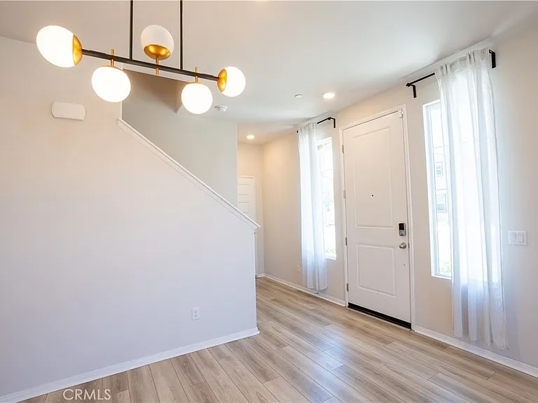 28228 Heirloom Dr — Photo 32