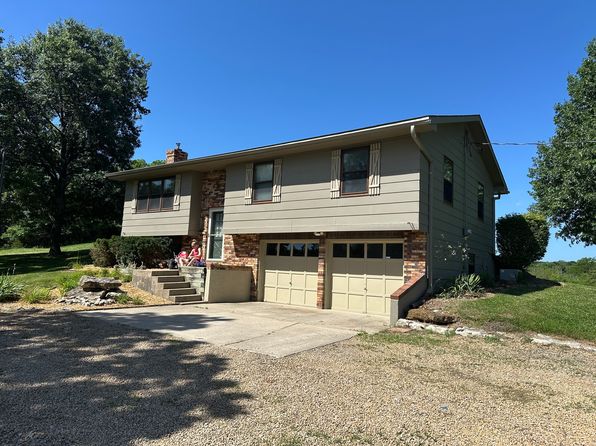 1973 E 850th Rd