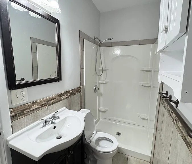 460 Caron Ave #1 — Photo 18