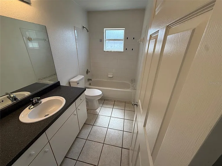 9515 SW 31st Ct — Photo 13