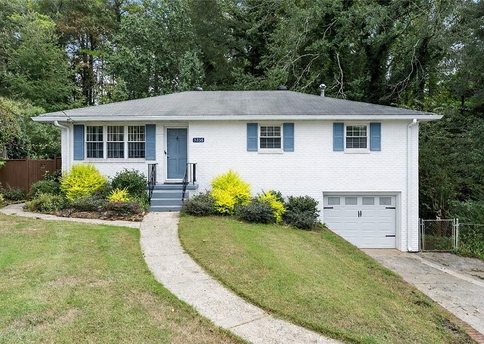 1st image of 3235 Woodview Dr SE