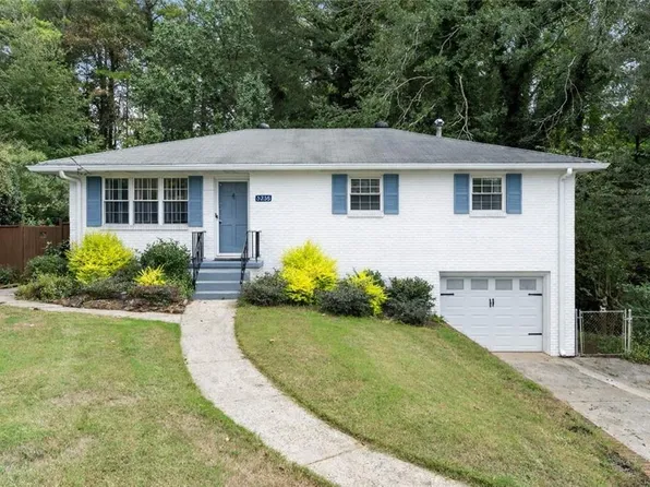 3235 Woodview Dr SE, Smyrna, GA 30082