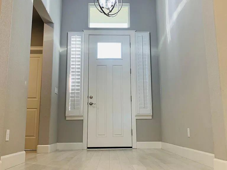 1135 Colorado Ct — Photo 20