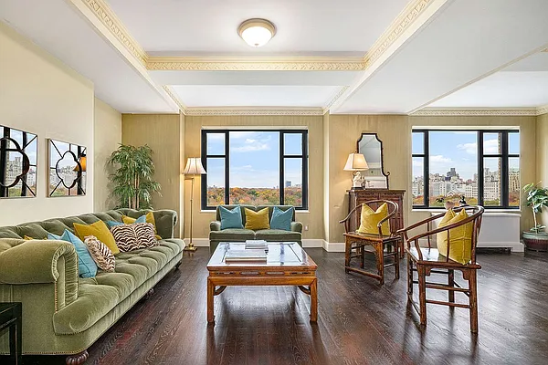 Rented by Compass | media 21