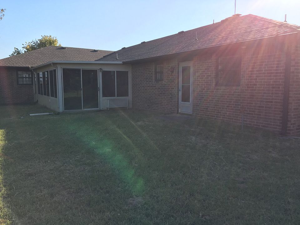 1st image of 11530 W Longhorn Trl