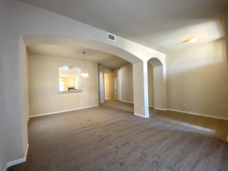 2132 Palenque Dr SE — Photo 4