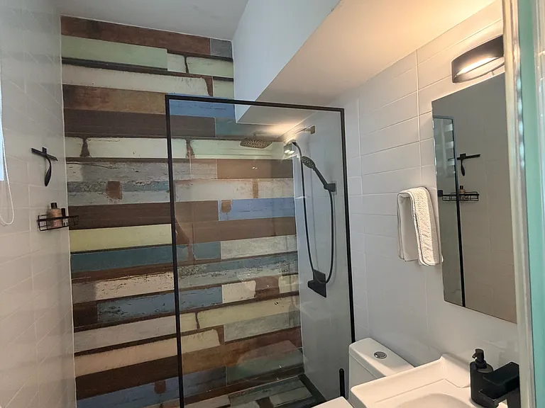 1020 Ashford #23 — Photo 7