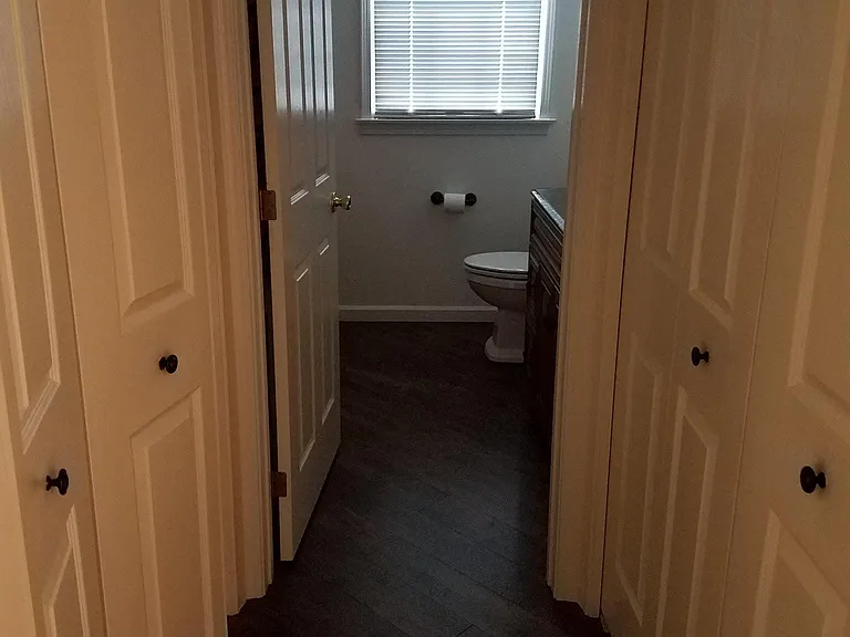 910 Sterling Ct — Photo 28