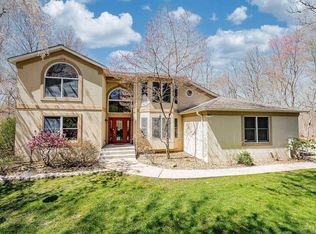 39 Lakeside Dr, Morgantown, WV