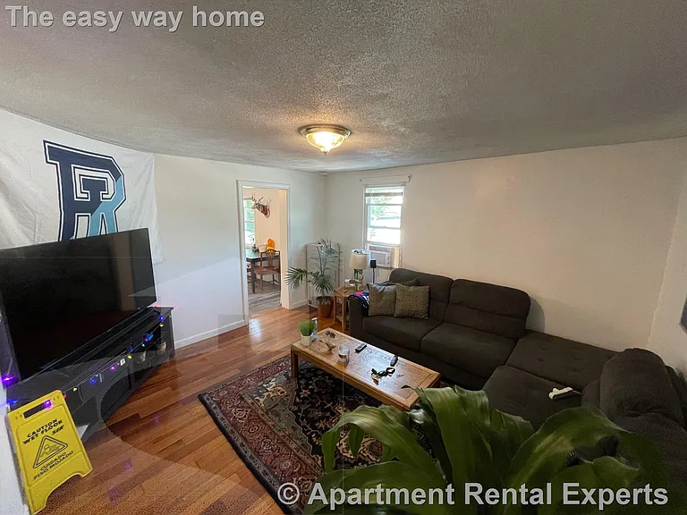 70-72 School St #2 — Photo 22