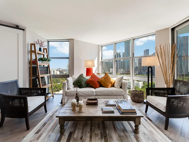 1901 Brickell Ave #B1809 — Photo 9
