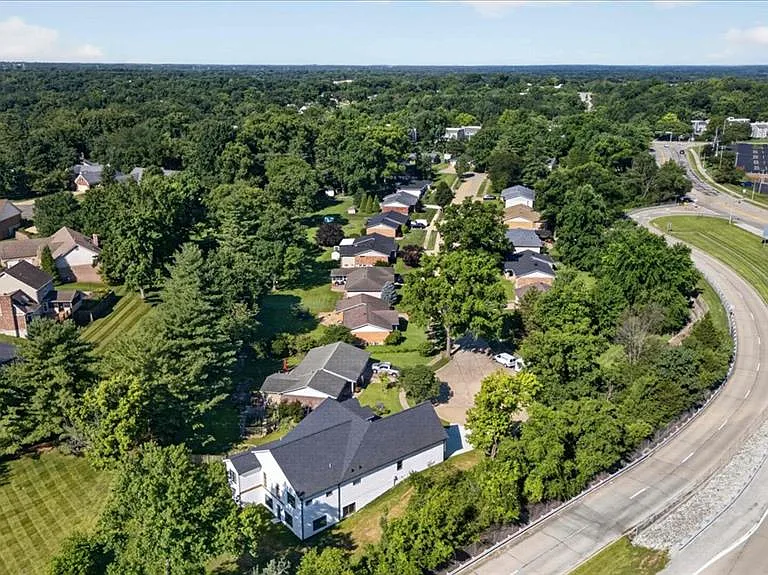 15308 Batesville Ct — Photo 25