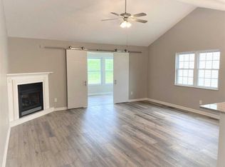 136 Nicolosi Ln, Lenoir City, TN 37771