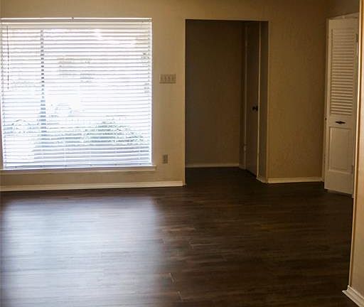 3rd image of 11106 Joymeadow Dr