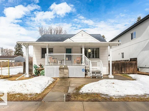 10516 75th Ave NW, Edmonton, AB T6E 1J4