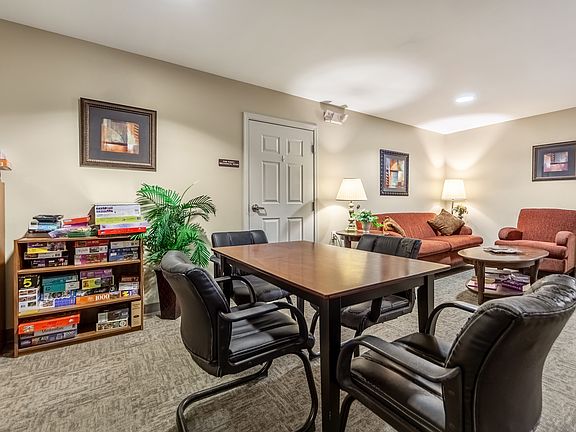 2nd image of 7205 N 73rd Plaza Cir #3fee26ed6