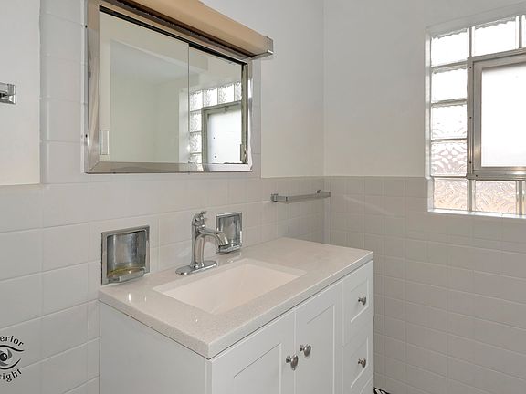 5th image of 1809 E 31st St APT 1W