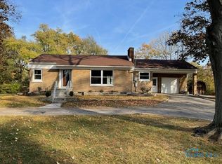 19 Darlyn Dr, Bowling Green, OH 43402