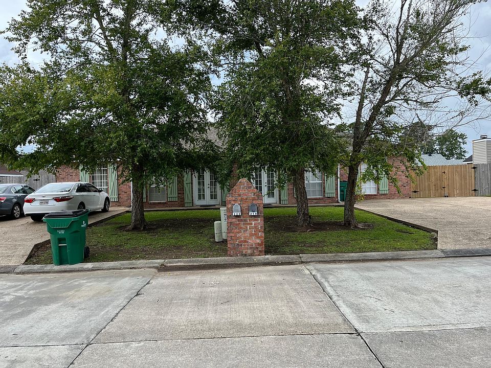 1st image of 218 Leighton Dr