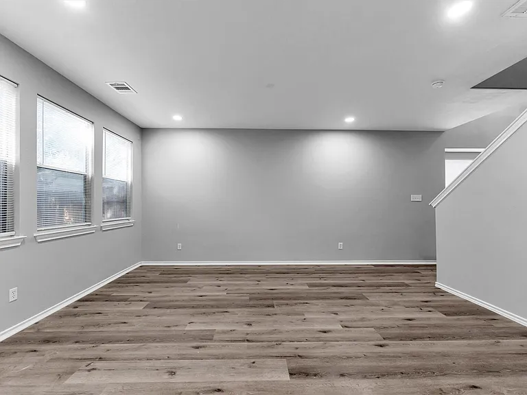 16007 Sandy Path Ln — Photo 17