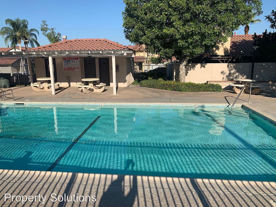 1st image of 2370 Fan Palm Dr