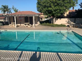 2370 Fan Palm Dr, Corona, CA 92879