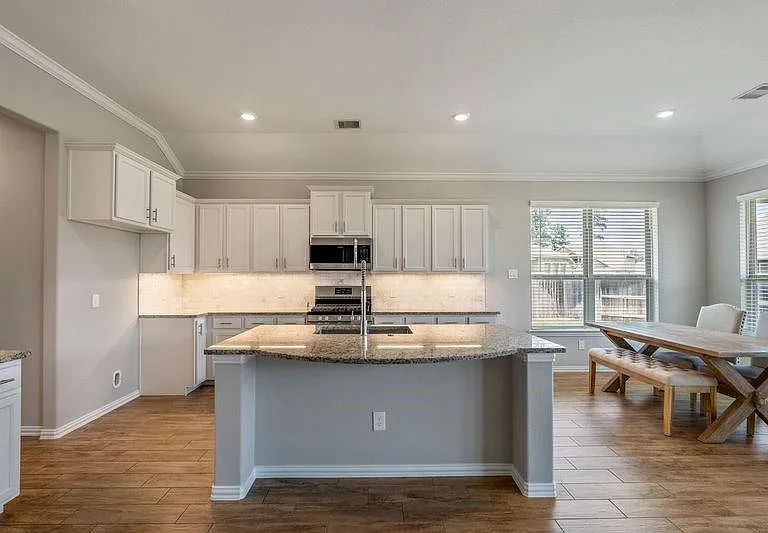4411 Mimic Dr — Photo 9