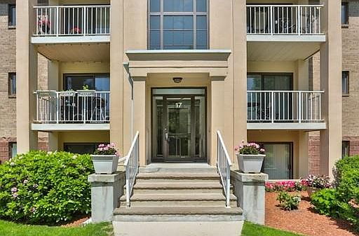 1st image of 17 Bourbon St APT 81