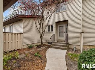 3580 Devils Glen Rd, Bettendorf, IA 52722