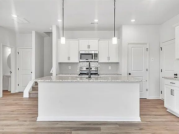 5th image of 299 Summit View Ln #2