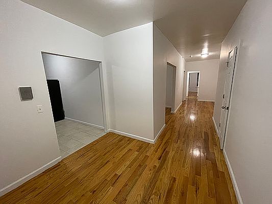 2nd image of 189 Sherman Ave APT 3l