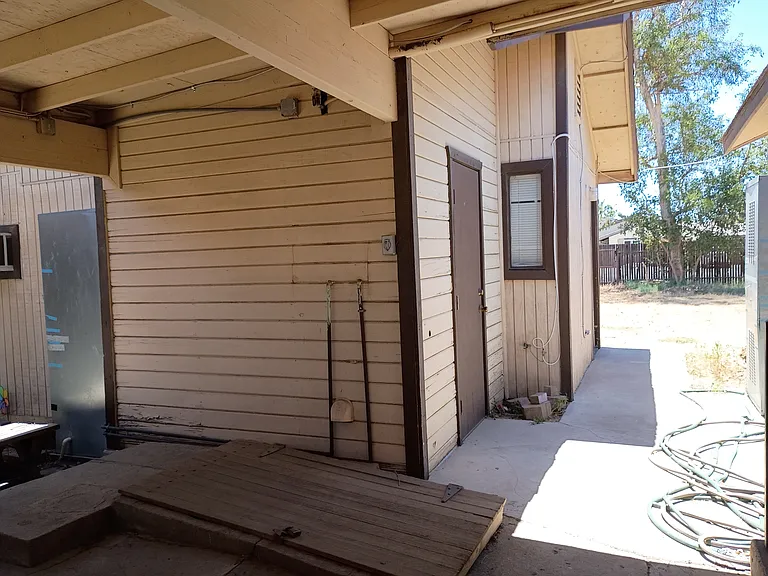 7610 Stine Rd — Photo 2