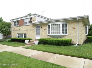5301 Conrad St, Skokie, IL 60077