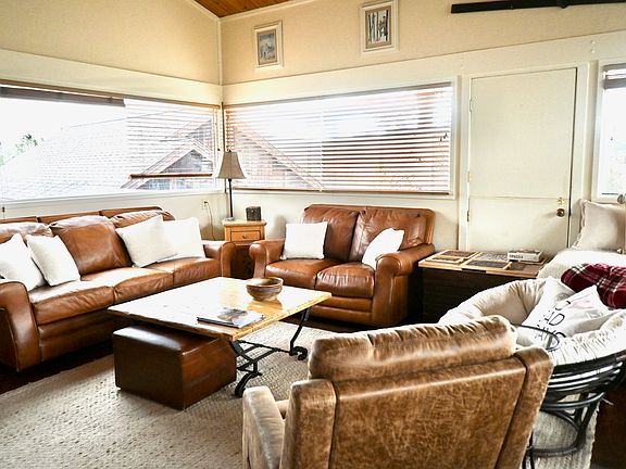 Relaxing living area!
