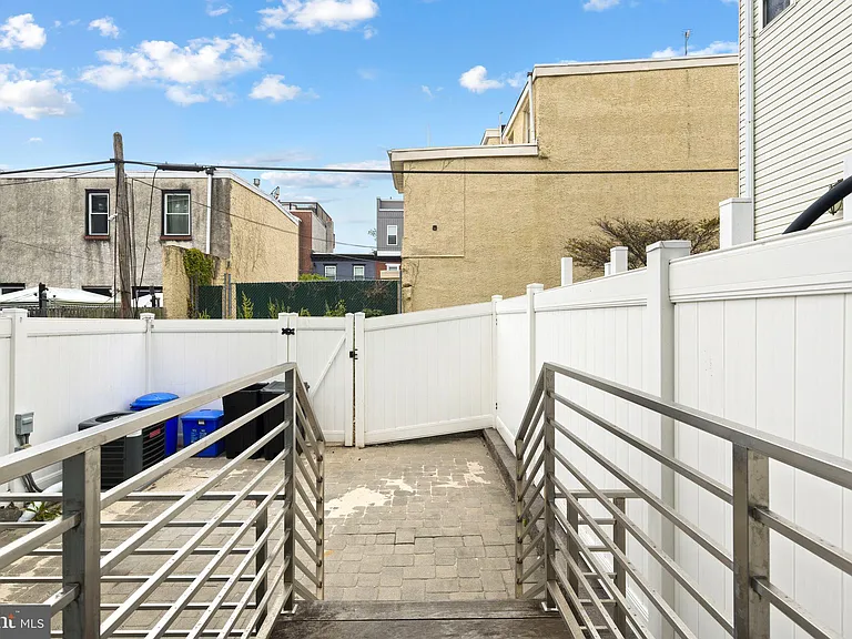 1004 S 17th St #A — Photo 25
