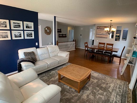 2nd image of 220 Tundra Dr