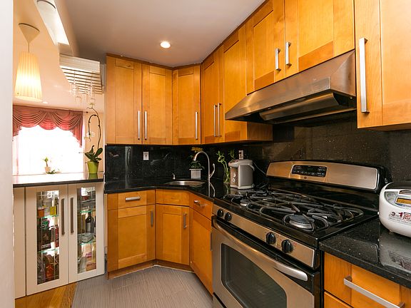 5th image of 88 Bay 20 St #3A