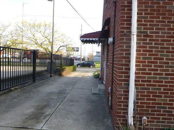 3rd image of 16417 Talford Ave
