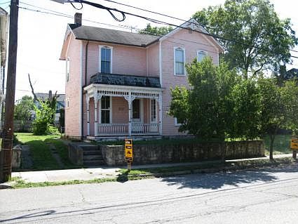 1st image of 312 Oak St