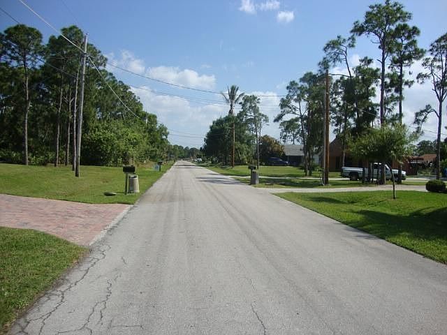 2nd image of 6010 Yucca Dr