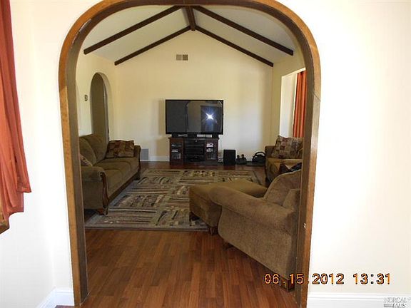 3rd image of 3761 Thomasson Ln